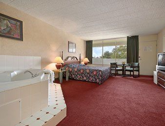 Red Carpet & Hotel 2*
